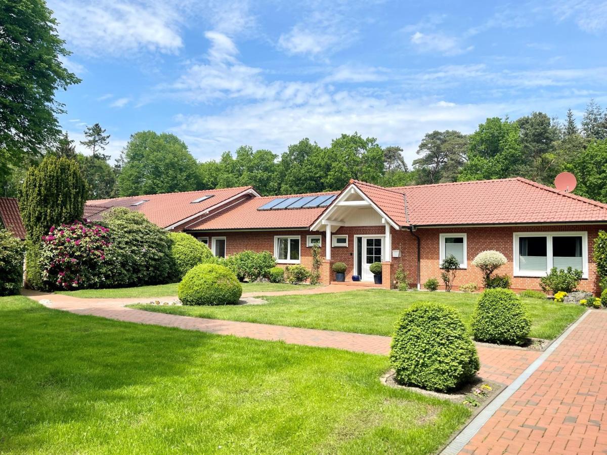 Landhaus Am Wald Mit Garten Mit 1 Schlafnische Und 1 Schlafzimmer Aurich Luaran gambar